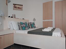 Kolatilde-  Estoril Beach Flat