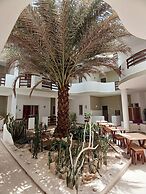 Kolatilde-  Estoril Beach Flat