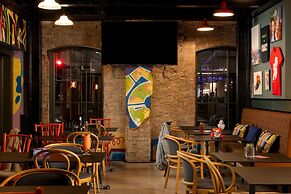 Moxy Cork
