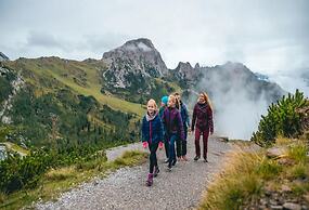 Luxury Chalet With ac Near Pressegger See