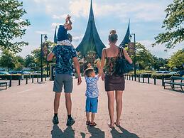Modern Chalet Only 2 km of the Efteling