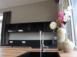 Modern Chalet Only 2 km of the Efteling