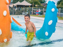 Modern Chalet Only 2 km of the Efteling