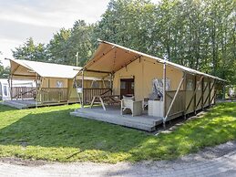 Comfortable Safari Tent With Bathroom, on a Holiday Park in De Maasdui