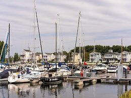 Hotel Room in Hellevoetsluis by the Beach