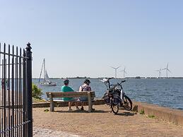 Hotel Room in Hellevoetsluis by the Beach