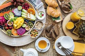 Miskawaan Beachfront Villas