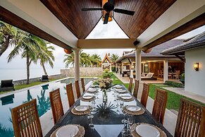 Miskawaan Beachfront Villas