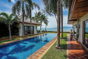 Miskawaan Beachfront Villas