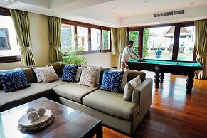 Miskawaan Beachfront Villas