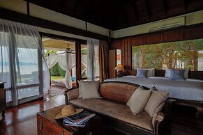 Miskawaan Beachfront Villas