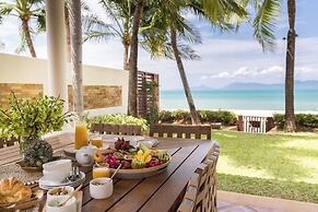 Miskawaan Beachfront Villas