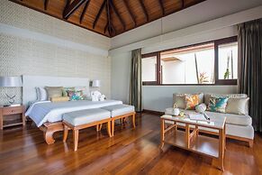 Miskawaan Beachfront Villas