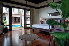 Miskawaan Beachfront Villas