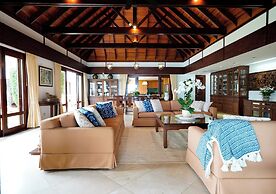 Miskawaan Beachfront Villas