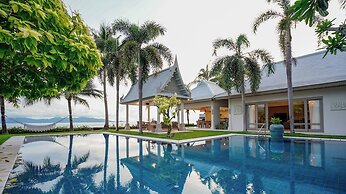 Miskawaan Beachfront Villas