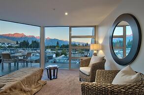 Bay View Condo by Staysouth