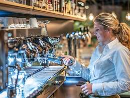 Cottage With Garden and 2 Rooms