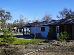 Nice Chalet in a Holiday Park, Adjacent to the Hoge Veluwe National Pa