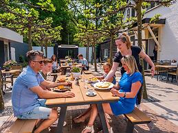 Nice Chalet in a Holiday Park, Adjacent to the Hoge Veluwe National Pa