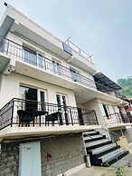 Amritara Kasauli kollections