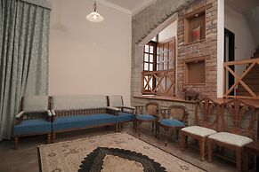 Amritara Kasauli kollections