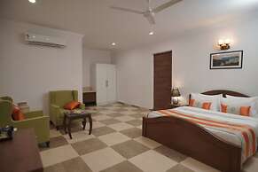 Amritara Kasauli kollections