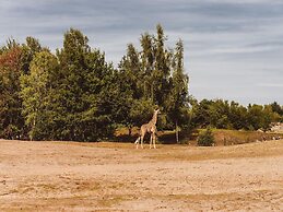 Villa de Luxe With Dishwasher Surrounded by Natur
