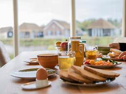 Villa de Luxe With Dishwasher Surrounded by Natur