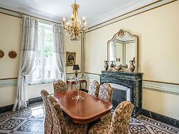 Elegant Holiday Home Near the Canal du Midi