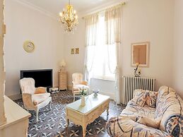 Elegant Holiday Home Near the Canal du Midi
