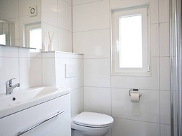 Nice Chalet With Dishwasher, Near the Veluwemeer