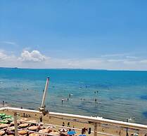 George Sea View Beach Apartment