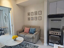 KL Tower 117 Gamboa Street