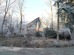 Spacious Villa With Sauna and hot tub