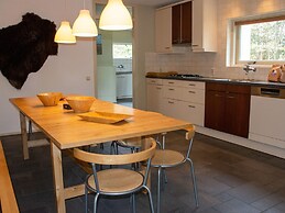 Spacious Villa With Sauna and hot tub