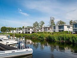 Villa With Roof Terrace Near the Veluwemeer