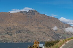 Luxury Retreat - Matakauri