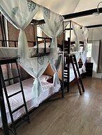 MBAR HOSTEL HAAD RIN