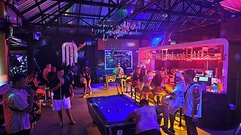 MBAR HOSTEL HAAD RIN