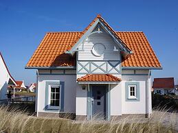 Villa With Sauna and Rowing Boat, Beach at 400 m