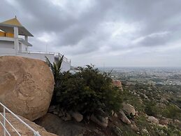 A2- Hill View Stay Kolar