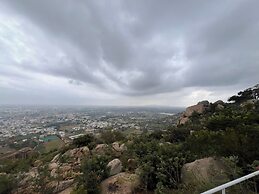 A2- Hill View Stay Kolar
