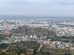 A2- Hill View Stay Kolar