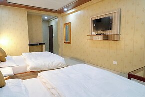 Hotel SNR Grand
