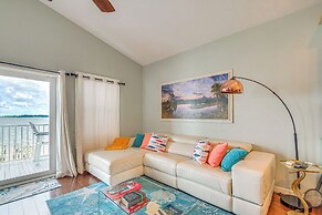 Steps to Beach: Waterfront Cedar Key Home!