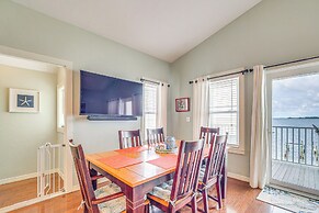 Steps to Beach: Waterfront Cedar Key Home!