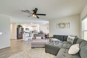1 Mi to Golf Course: Bright Mohave Valley Home