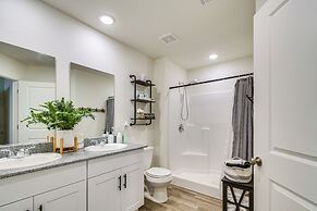 1 Mi to Golf Course: Bright Mohave Valley Home