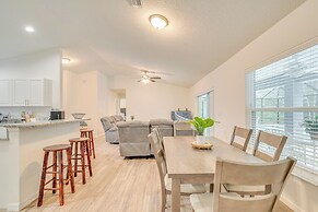 Crystal River Home w/ Lanai + Hot Tub